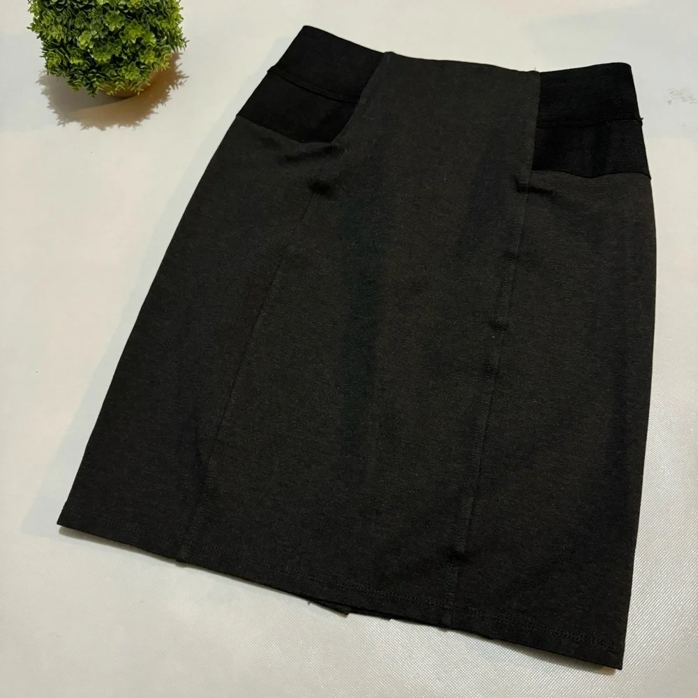 Calvin Klein Dark Gray‎ Stretch Knitt Pencil Skirt Women’s Size 4